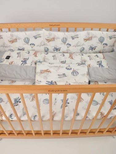 مفرش السرير الخشبي