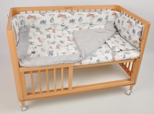 مفرش السرير الخشبي