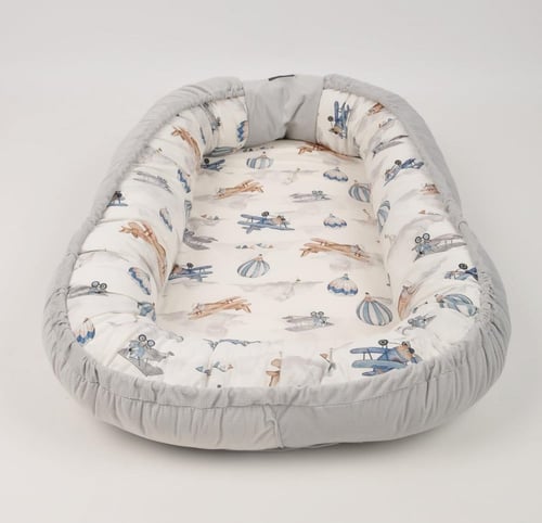 مهد مواليد متنقل