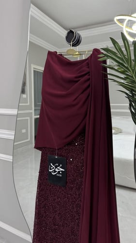 فستان كايرا
