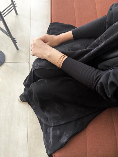 جاكار أسود كلوش