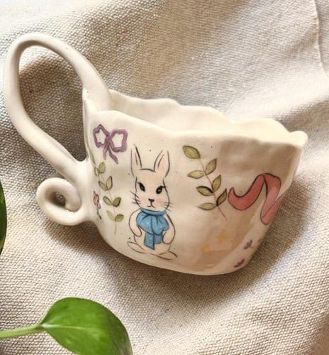 كوب ريفي مع الصحن