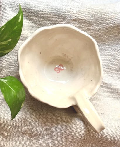 كوب ريفي مع الصحن