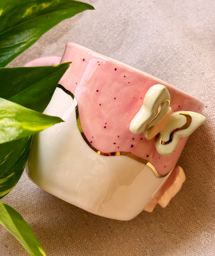 Butterfly cup الذهبي
