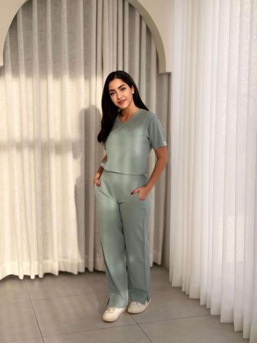 Light Tiffany color scrub