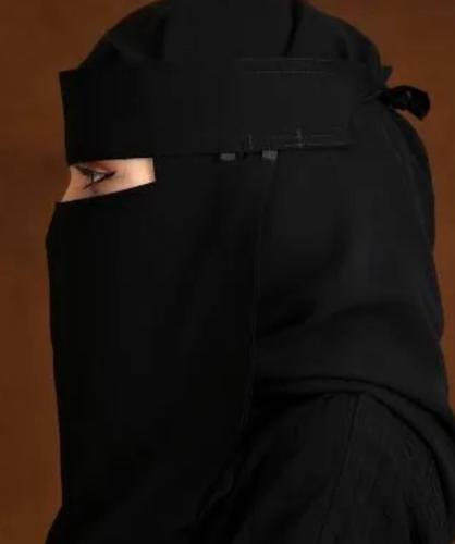 نقاب اسود بدون غطاء