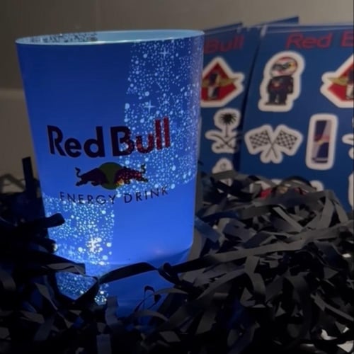 كوب ريدبول مضيء لون ازرق