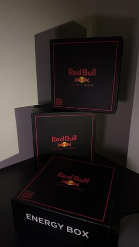 بوكس الريدبول لون وردي