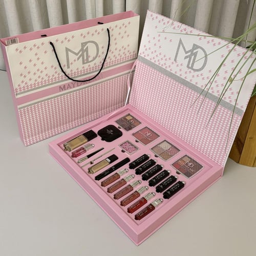 بوكس مكياج للاستخدام اليومي – 24 قطعة