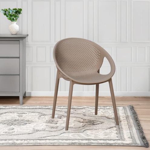 كرسي بلاستيك بظهر مثقّب