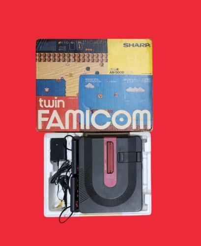 Nintendo Twin Famicom