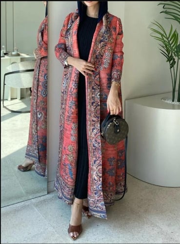 عباية 2025 مطوية مع وشاح وطباعة