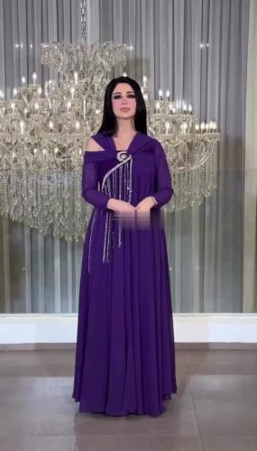 فستان سهرة ملكي باللون البنفسجي العميق مع تطريز كر...