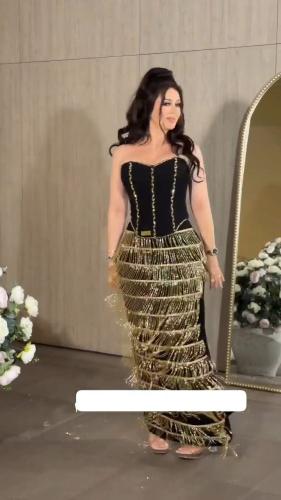 فستان سهرة أسود كورسيه بتطريز ذهبي وهدب متدلي فاخر