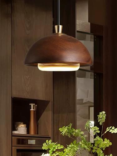 إضاءة سقفية من الخشب المنحني