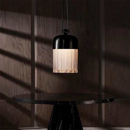 إنارة متدليه أسطوانات زجاجية