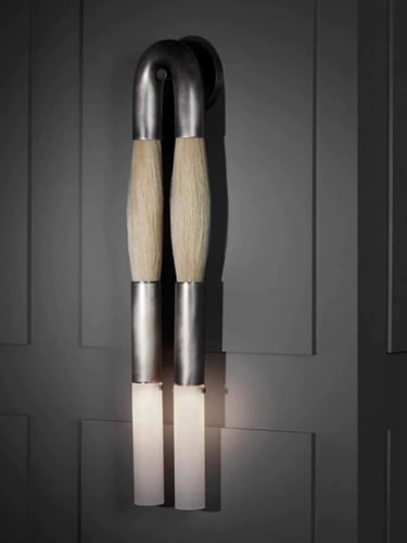 تراين لايت / جدارية المنحنيات الذهبية