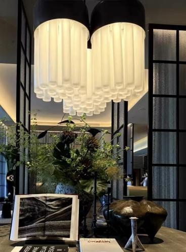 إنارة متدليه أسطوانات زجاجية