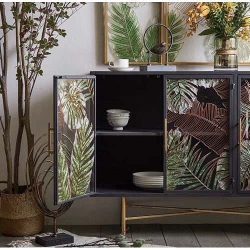 كونسول أبواب زجاجية مزينة بأوراق الشجر