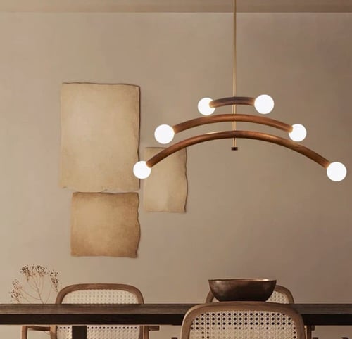 ثريا أ عمدة خشب ثلاثية