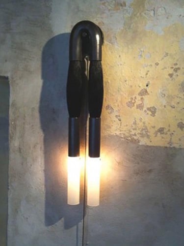 تراين لايت / جدارية المنحنيات الذهبية