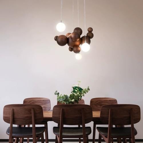 ثريا لوميير الخشبية.