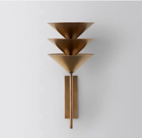 جدارية ظلال الأقماع الفريدة