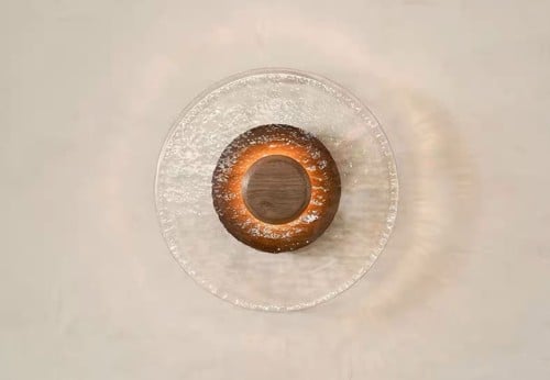 إنارة جدارية بقاعدة خشبية