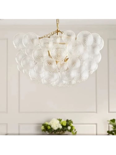 ثريا الكريستال الذهبية