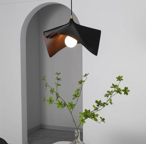 انارة خشب منحنية