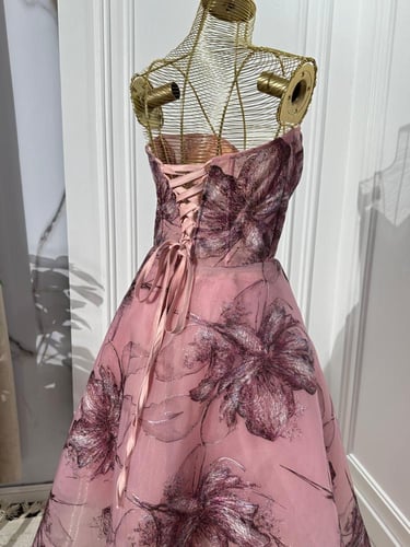 فساتين راقيهax