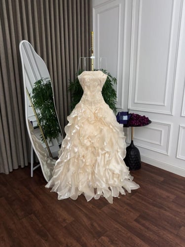 فستان تهاني