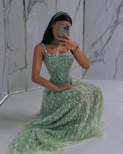 فستان هيفاء