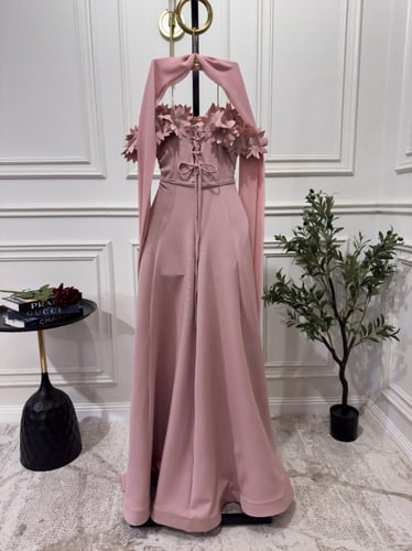 فستان القماش+باربي اصلي درجه اولى مع ورد مطرز بكري...