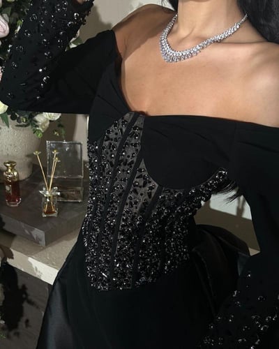 فستان سهرة مطرز كريب استرتش تفته ميكادو