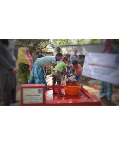 بئر سطحي بالمضخة اليدوية الهند