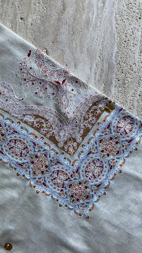 A scarf of depth