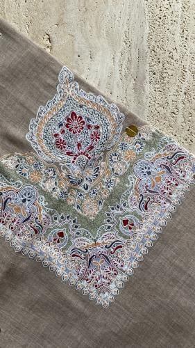Shawl of the head covering