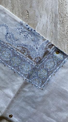 A shawl for Hail