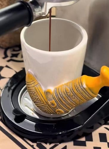 كوب قهوة جنبية كبير