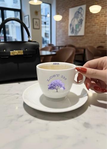 كوب قهوة مطبوع ابهاء