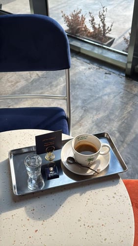 كوب قهوة مطبوع للسعوديين فقط