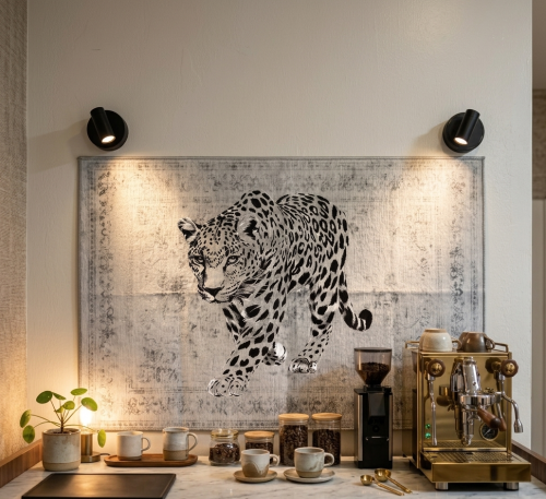 سجاد جداري نمر اسود وابيض-Rugs Coffee ☕️