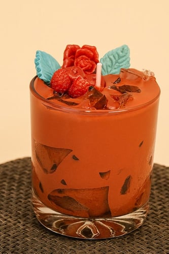 شمعة الفراولة المركزة