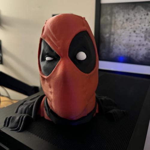 مجسم وحامل سماعات Deadpool