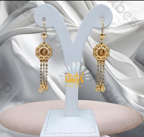 حلق مطلي ذهب تصميم مميز مطابق لذهب عيار 21