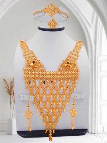 عقد الهبه المميز في تصميه تصميم فخم مطليه ذهب عيار...