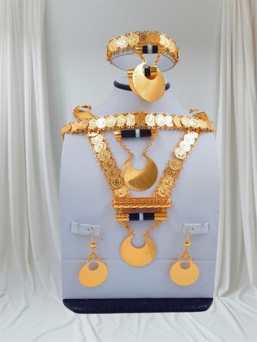 طقم تصميم ذهم صميت مطلي ذهب