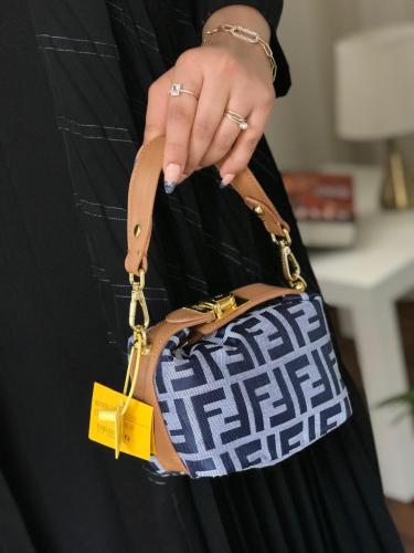 شنطة فاخرة فندي