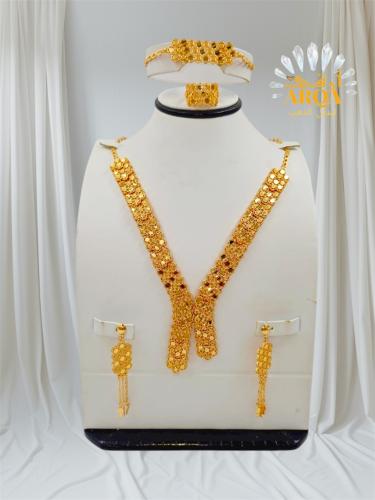 طقم مطلي ذهب